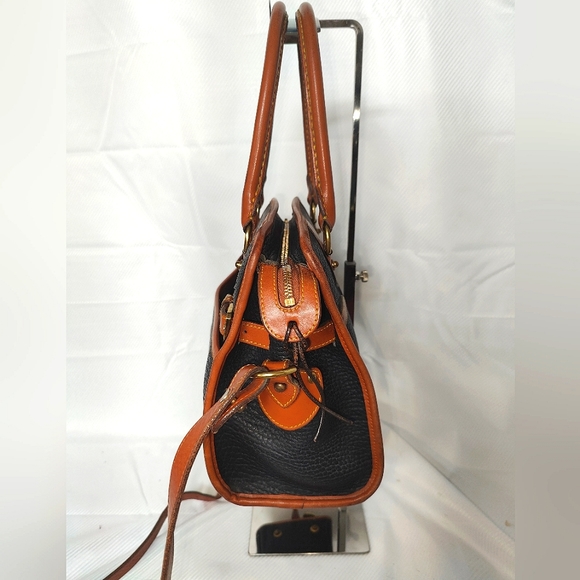 Dooney and Bourke "Whispers of Lace" Black All Weather Leather Shoulder/Hand Bag - Picture 9 of 16